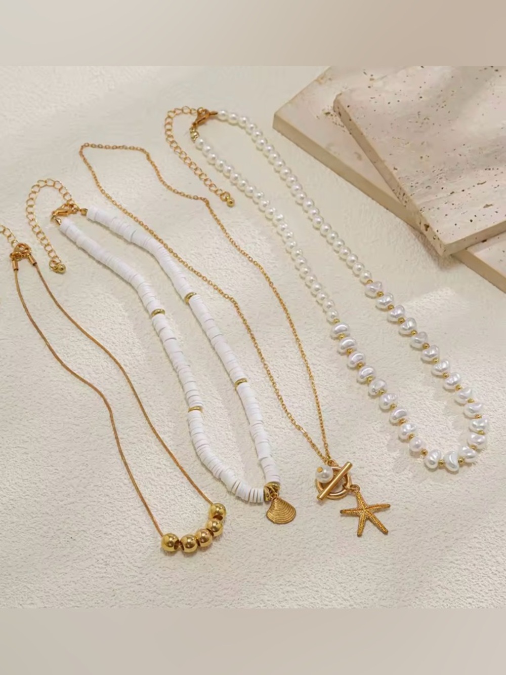 ✨ 4-Piece Layered Starfish & Shell Necklace Set ✨ - Picture 5 of 7
